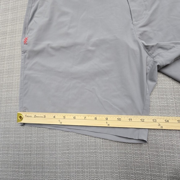 Rhone Shorts Mens 38 Gray Performance Stretch Chino 8 Inseam Lightweight Golf - Picture 3 of 10